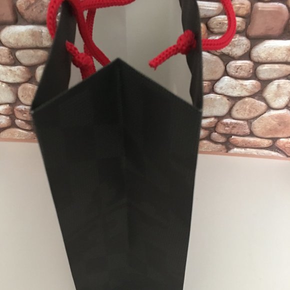 COPY - Under Armour Reusable Paperbags Gift Bags 7 pack - Picture 5 of 9